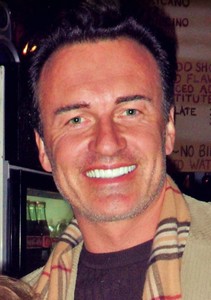 A Picture of Julian McMahon